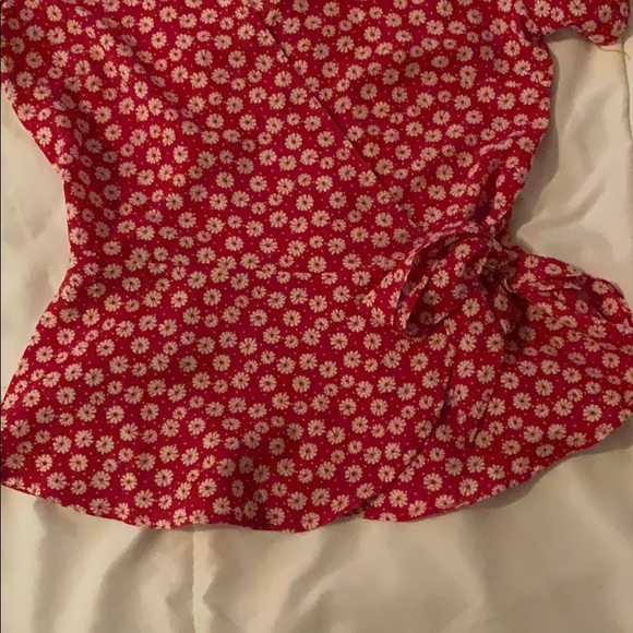 Flowered top - Picture 3 of 3